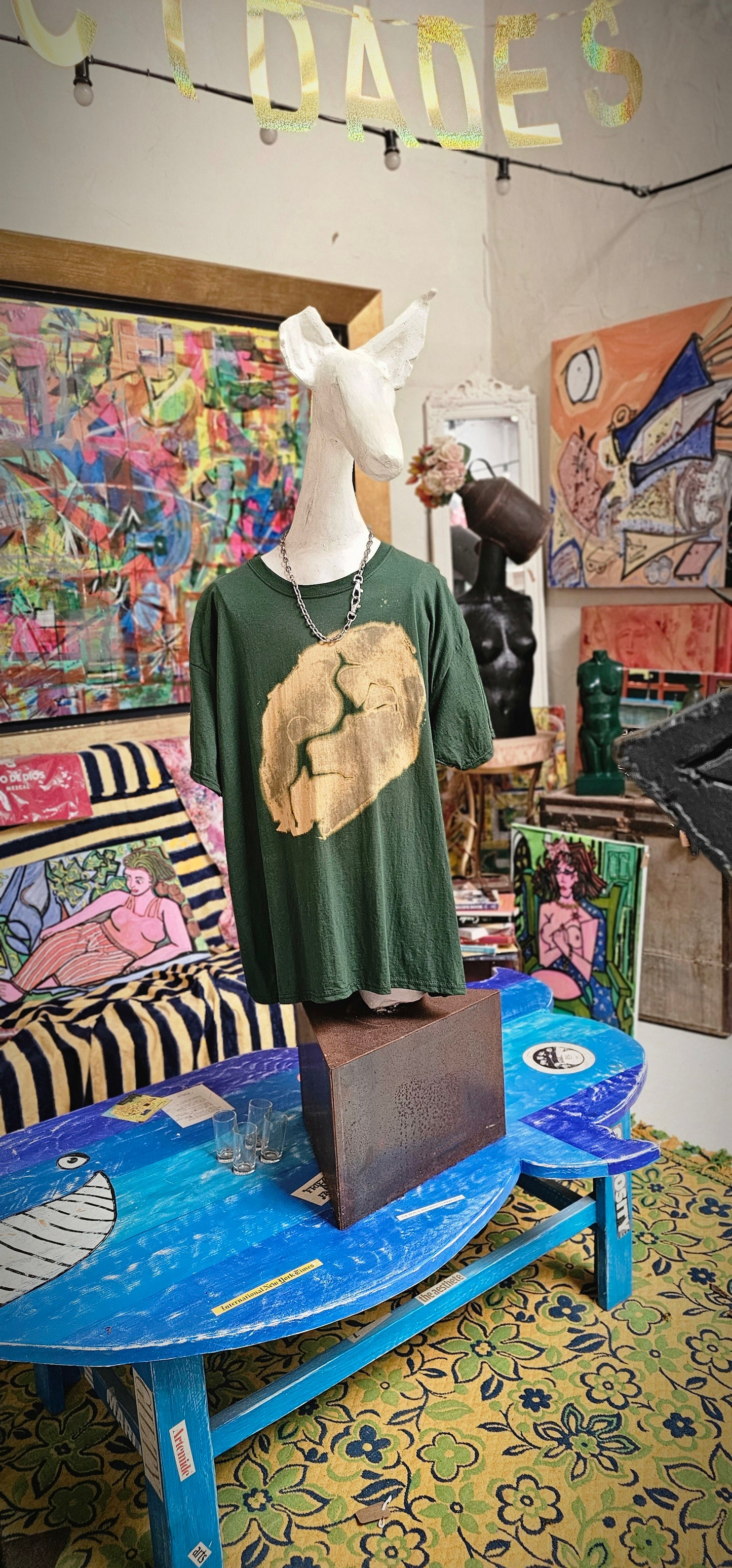 Short sleeve tee shirt